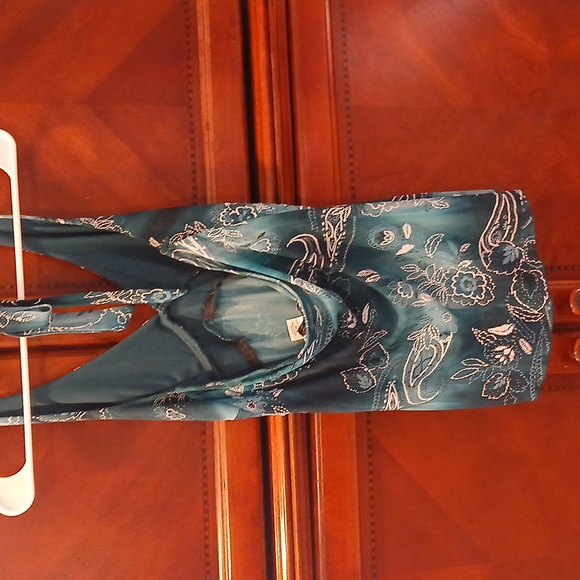 Trixxi Teal and White Halter Top - Picture 2 of 3